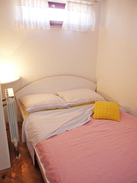 Family Friendly Apartments Pula Ruang foto